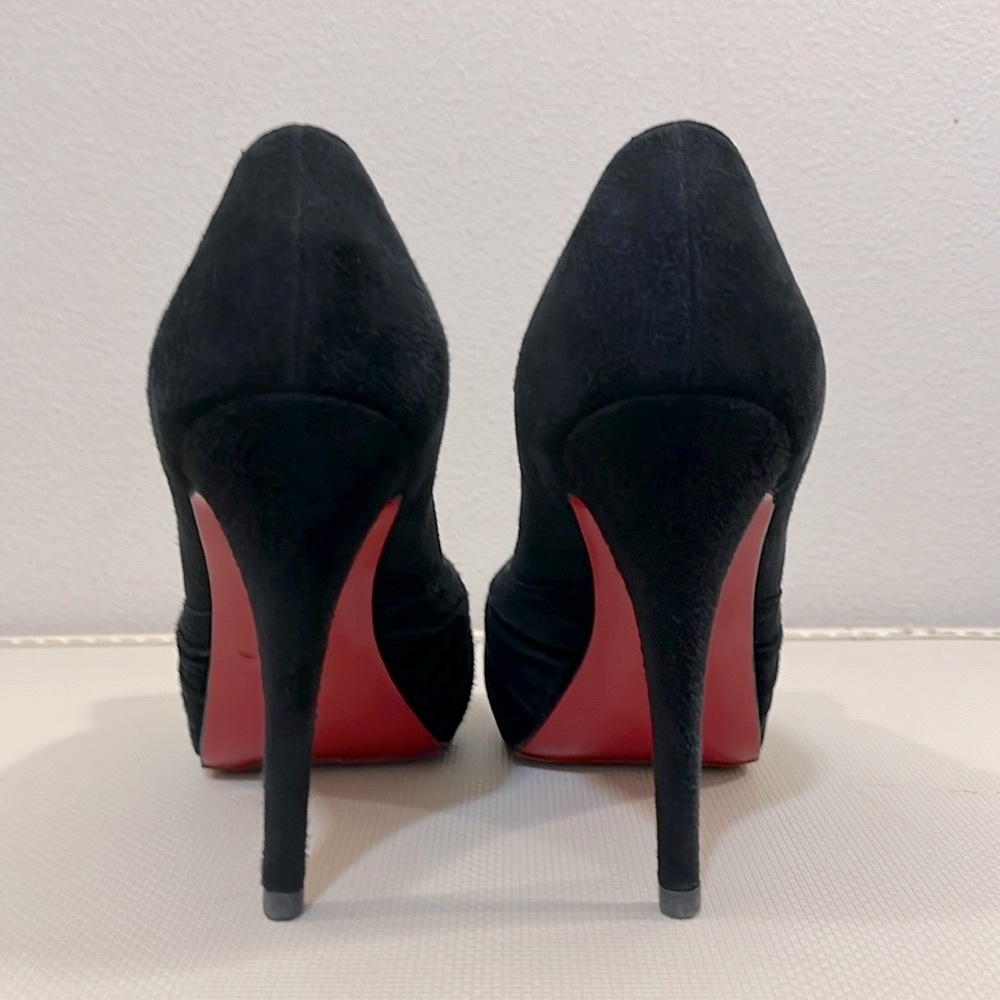 Christian Louboutin Greissimo Suede Pumps